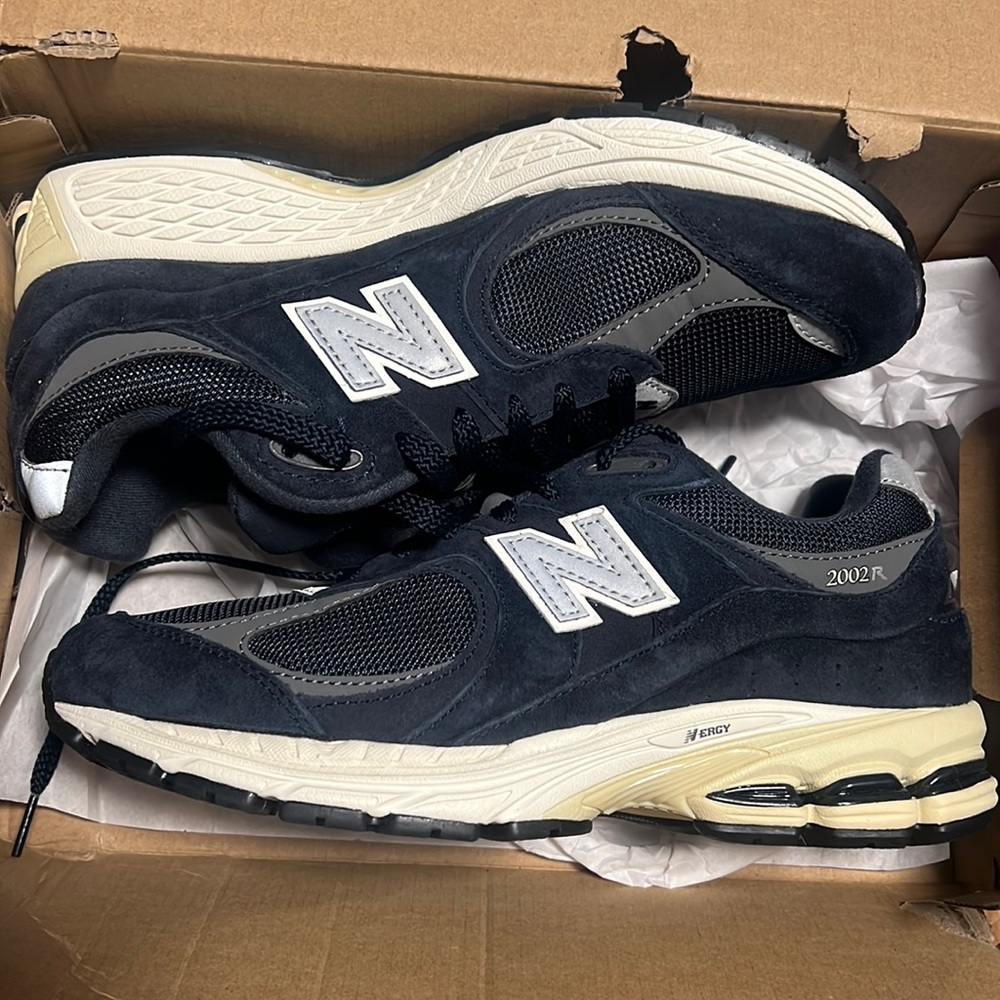 New balance 2002r shoes